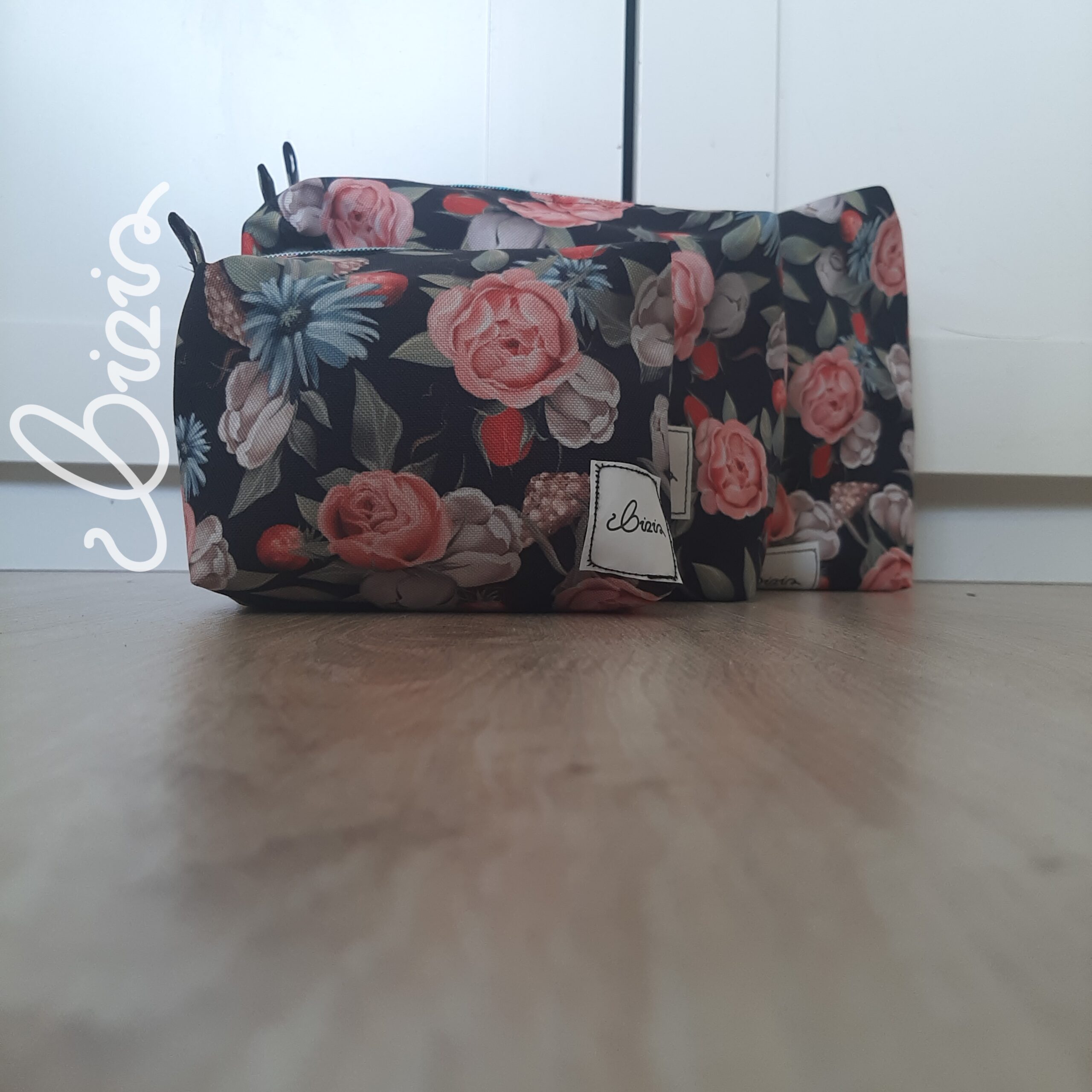 Kosmetyczki komplet - obrazek 10